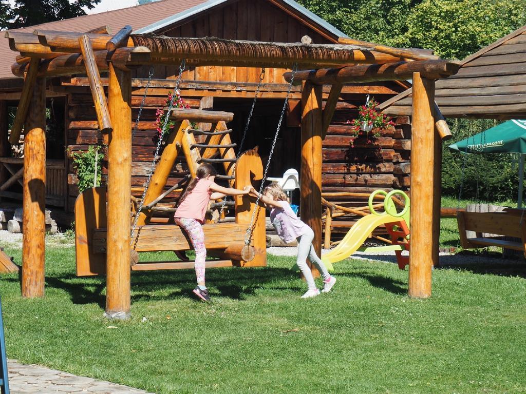 Gazdovsky Dvor B&B S Mini Wellness Bešeňová Kültér fotó